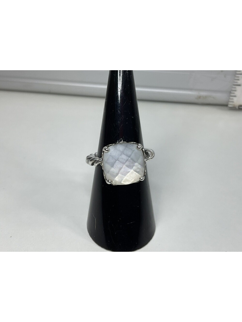 Pandora Elegant Sincerity Twisted Mother Of Pearl Ring Sz 8 Retired